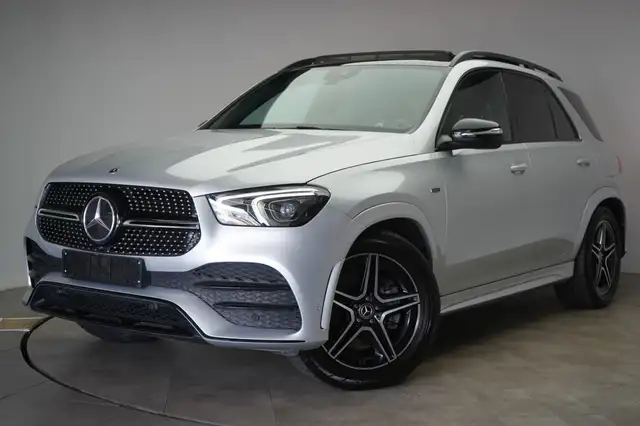 Mercedes-Benz Gle Class view 3