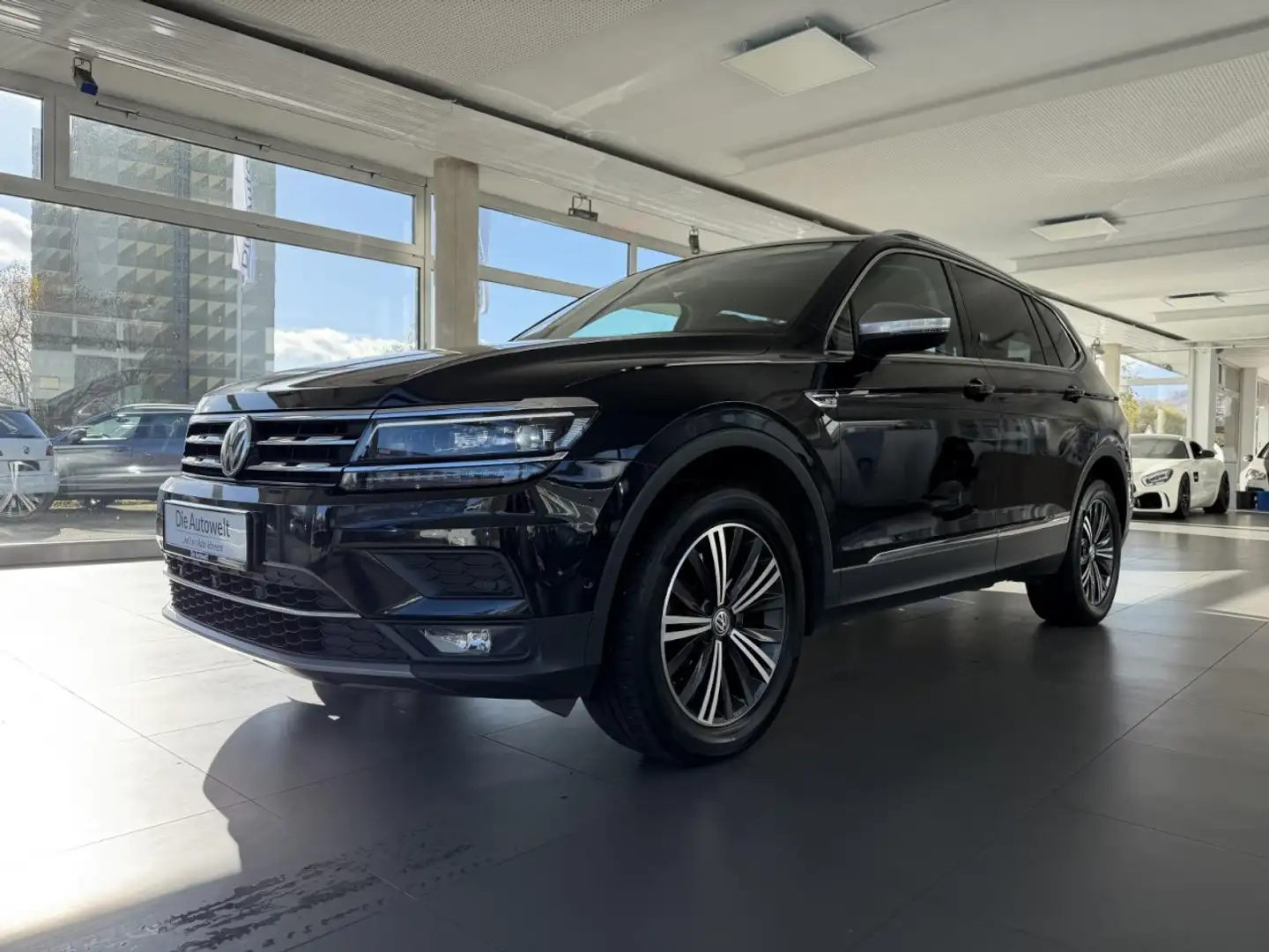 Volkswagen Tiguan Allspace Highl 4M 2.0 TSI DSG 7 SITZ AHK Klima Navi Schwarz - 2