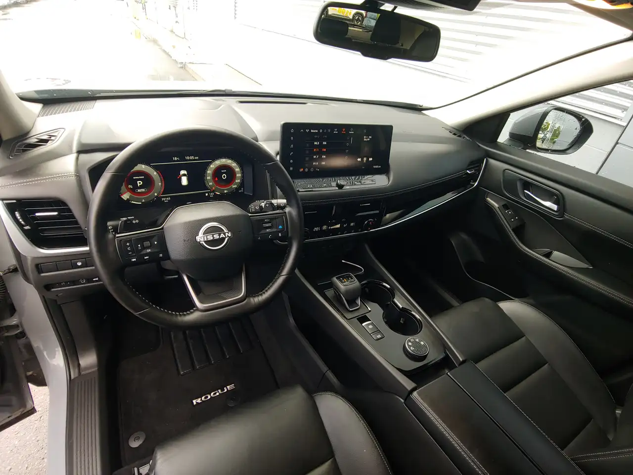 Nissan Rogue fotografie Nissan Rogue