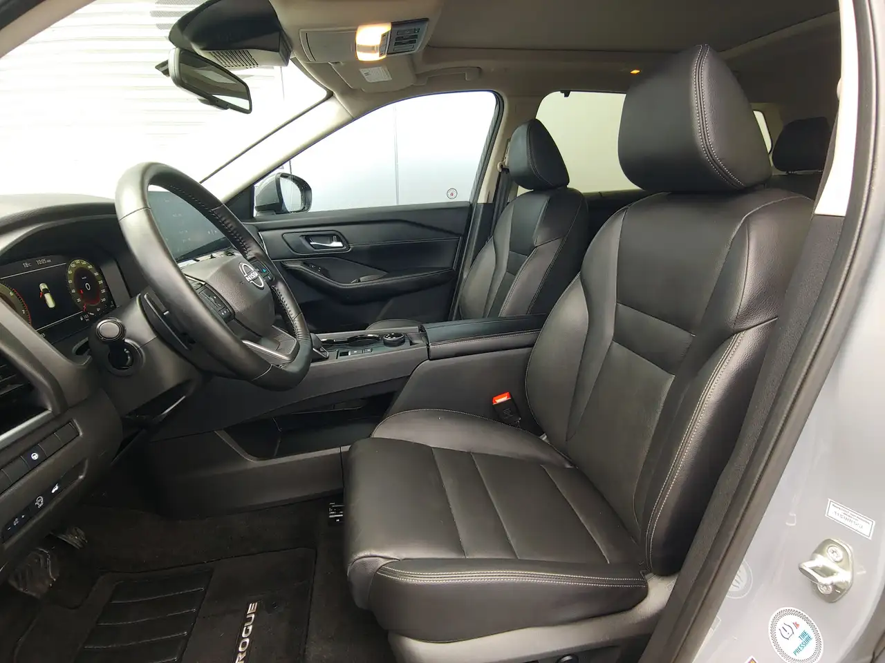Nissan Rogue fotografie Nissan Rogue