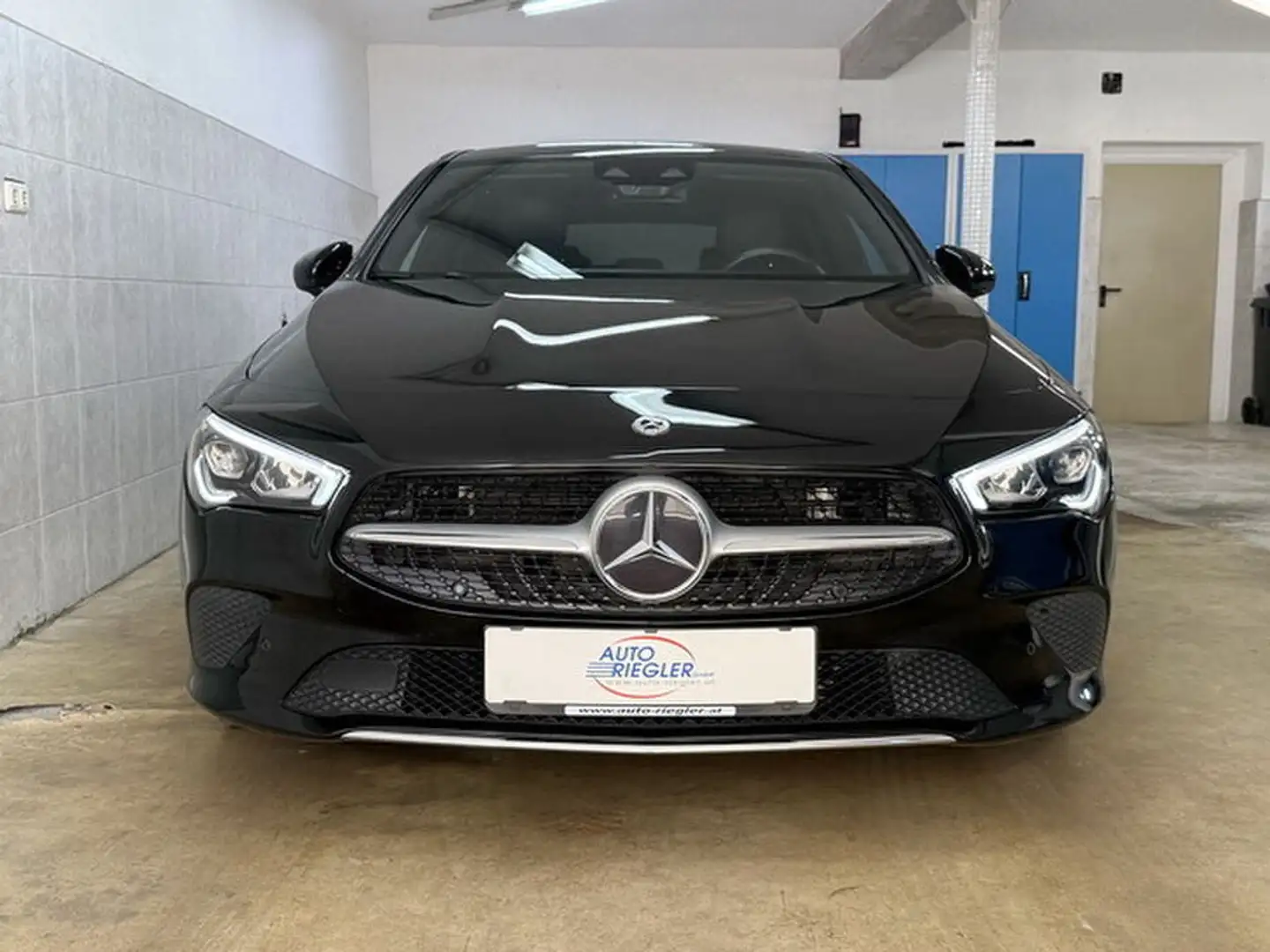 Mercedes-Benz CLA 200 d ''LED-Kamera-Sportsitze-Ambiente-AHK'' Schwarz - 2