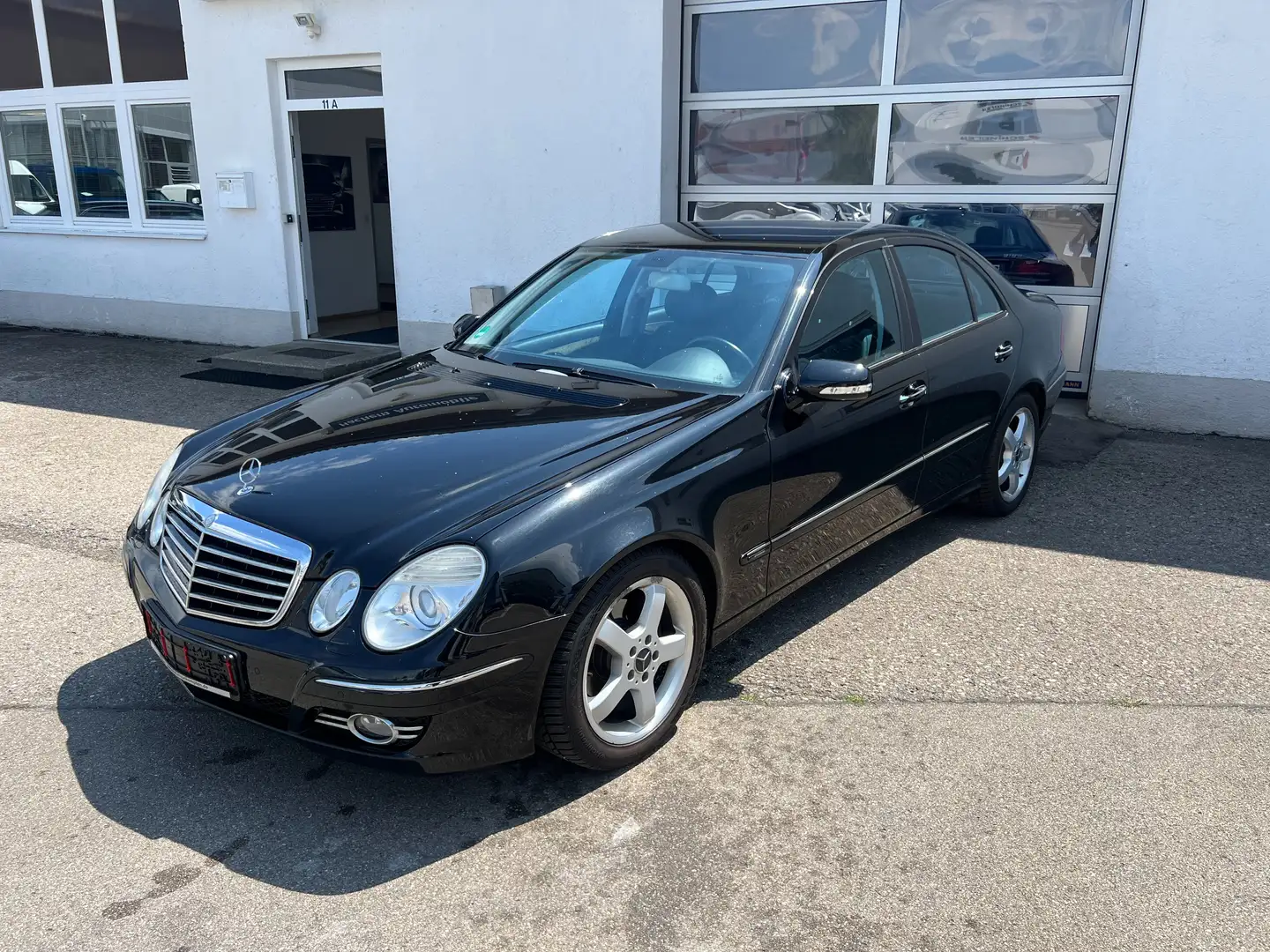 Mercedes-Benz E 200 E 200 Kompressor (211.041) Zwart - 2