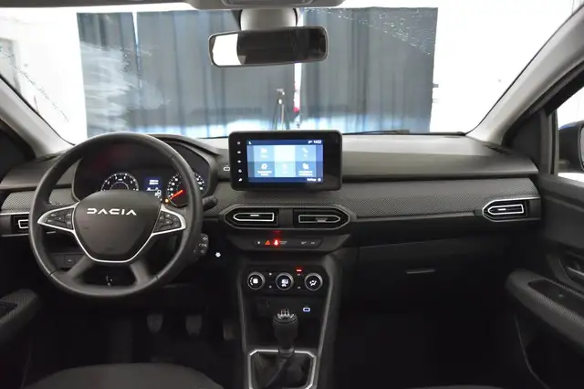 Dacia Sandero view 7