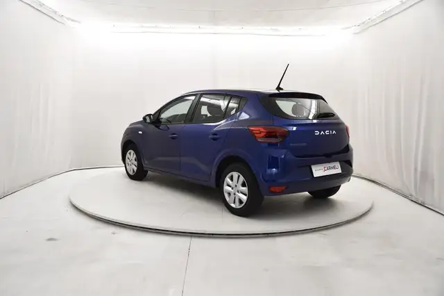 Dacia Sandero view 3