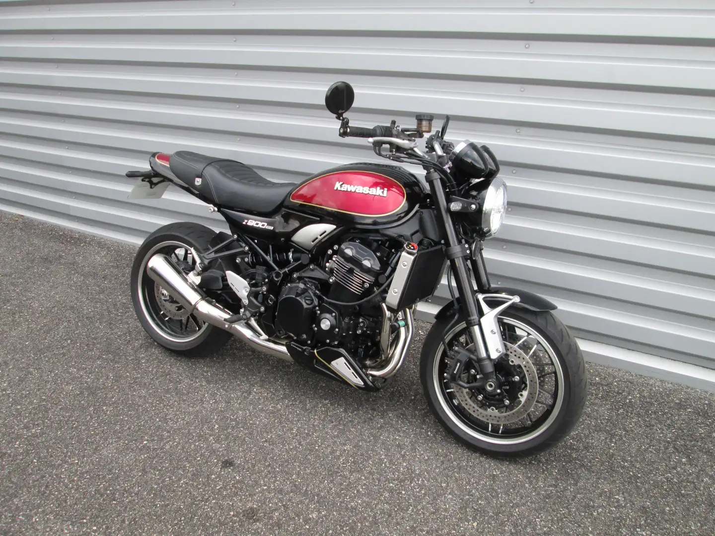 Kawasaki Z 900 Zwart - 1