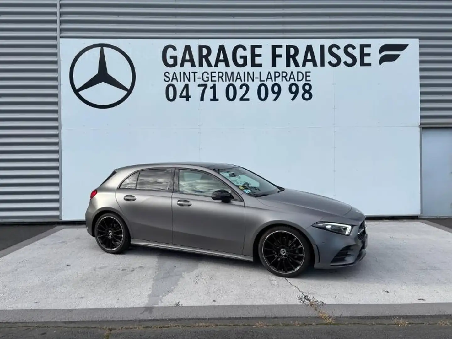 Mercedes-Benz A 200 200 d 150ch AMG Line 8G-DCT Grijs - 2