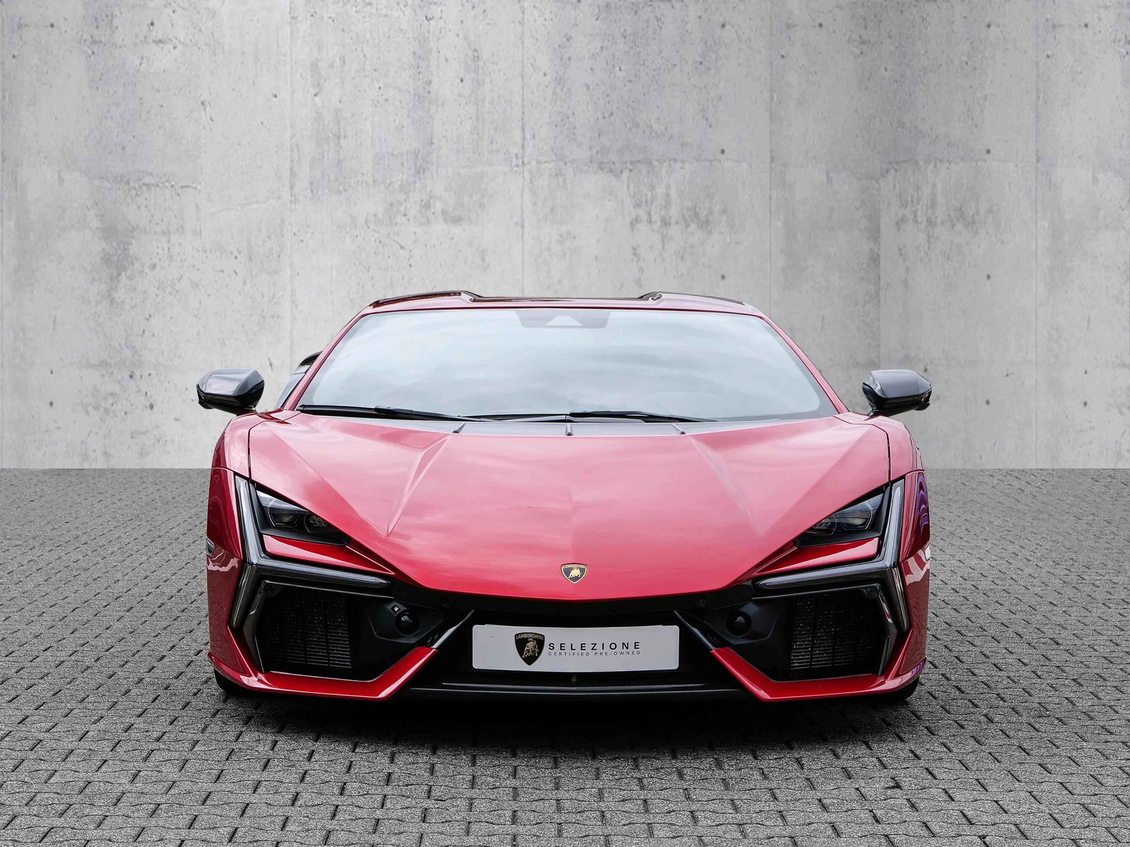 Lamborghini Revuelto Fading Rosso Bia to Nero Granatus — photo 5