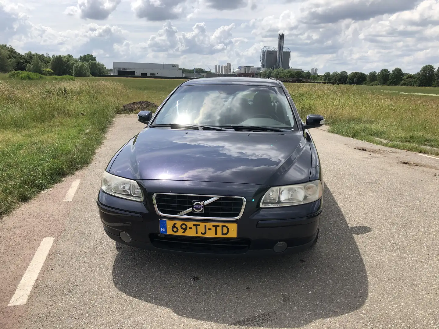 Volvo S60 2.4 140 Drivers Edition Bleu - 2
