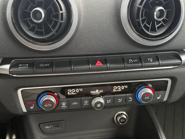 Audi A3 view 24