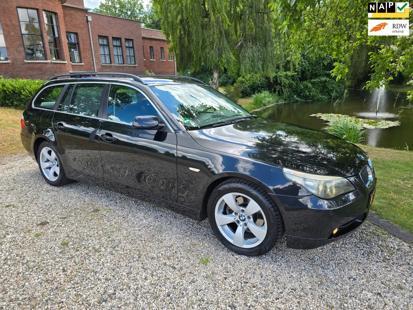 BMW 525 5-serie Touring 525d M-Sport interieur Airco Autom Zwart - 1