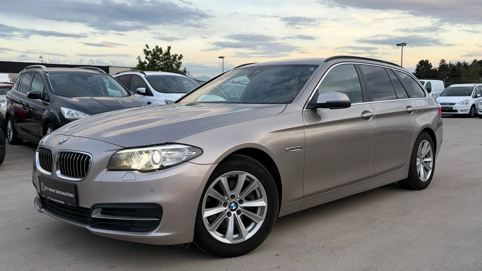 BMW 520 F11 520d | PICKERL 09/27 | AUTOMATIK |TOP FAHRZEUG Beige - 1