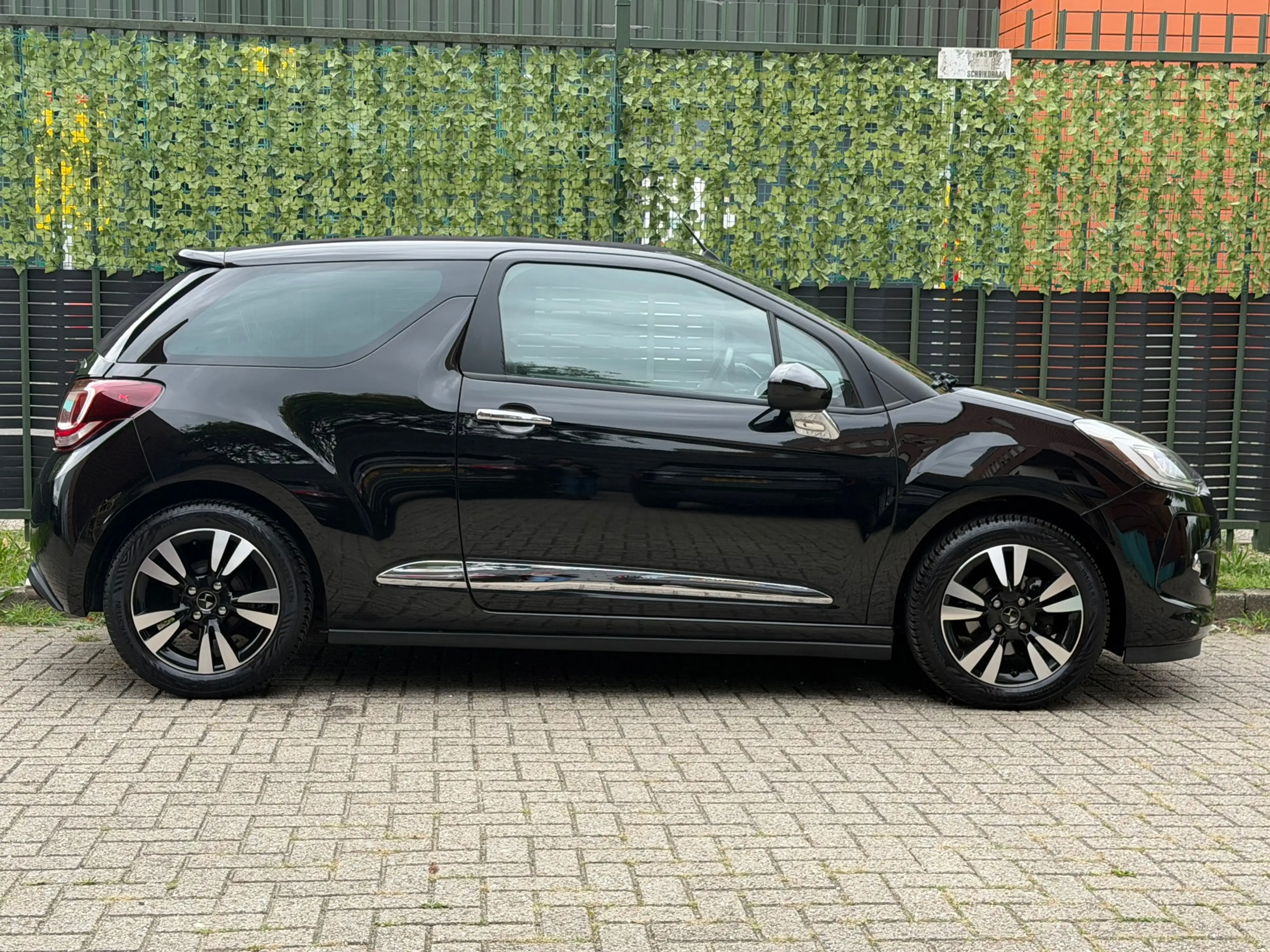 Citroen DS3 Cabrio 1.2 PureTech So Chic 2015 CABRIO|LED|NAP — photo 5