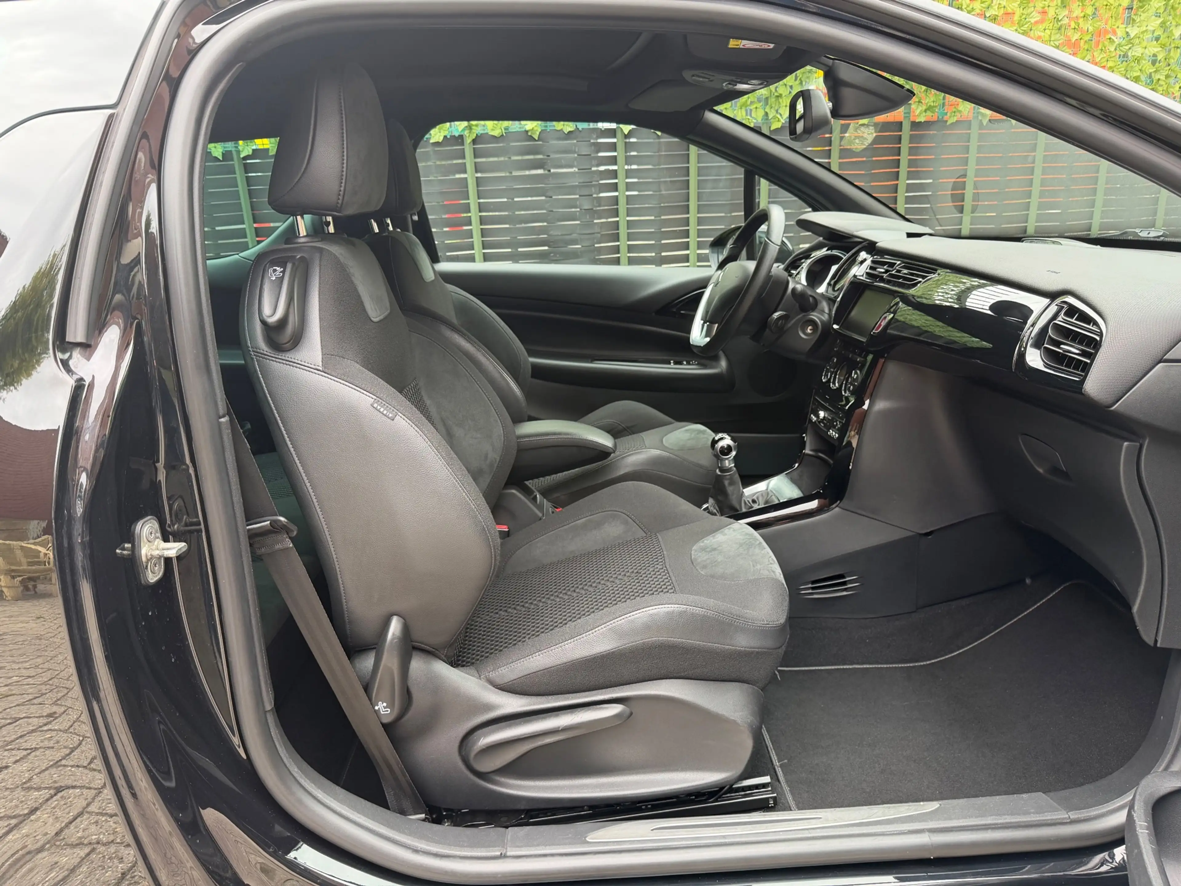 Citroen DS3 Cabrio 1.2 PureTech So Chic 2015 CABRIO|LED|NAP — photo 18