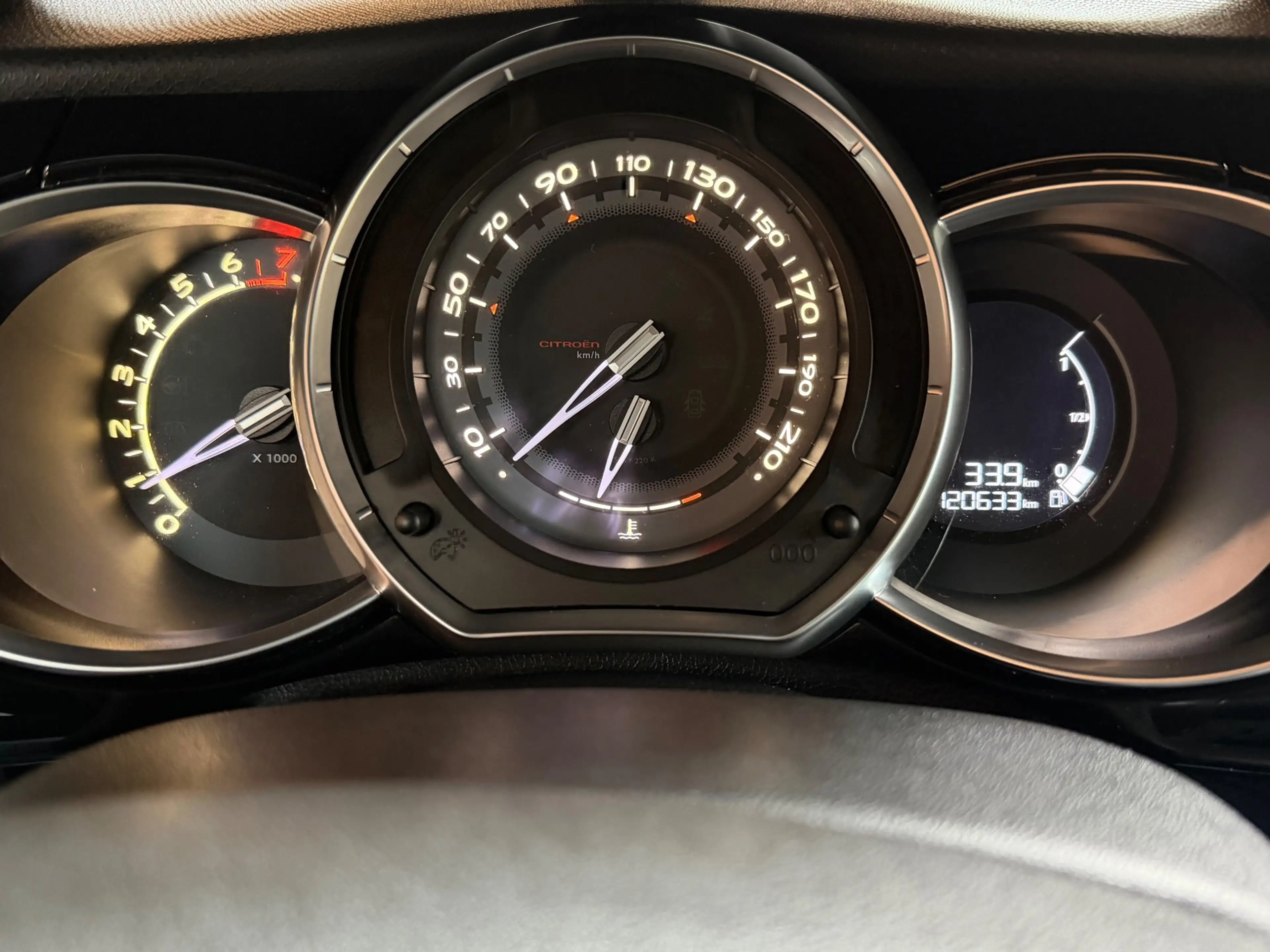 Citroen DS3 Cabrio 1.2 PureTech So Chic 2015 CABRIO|LED|NAP — photo 26