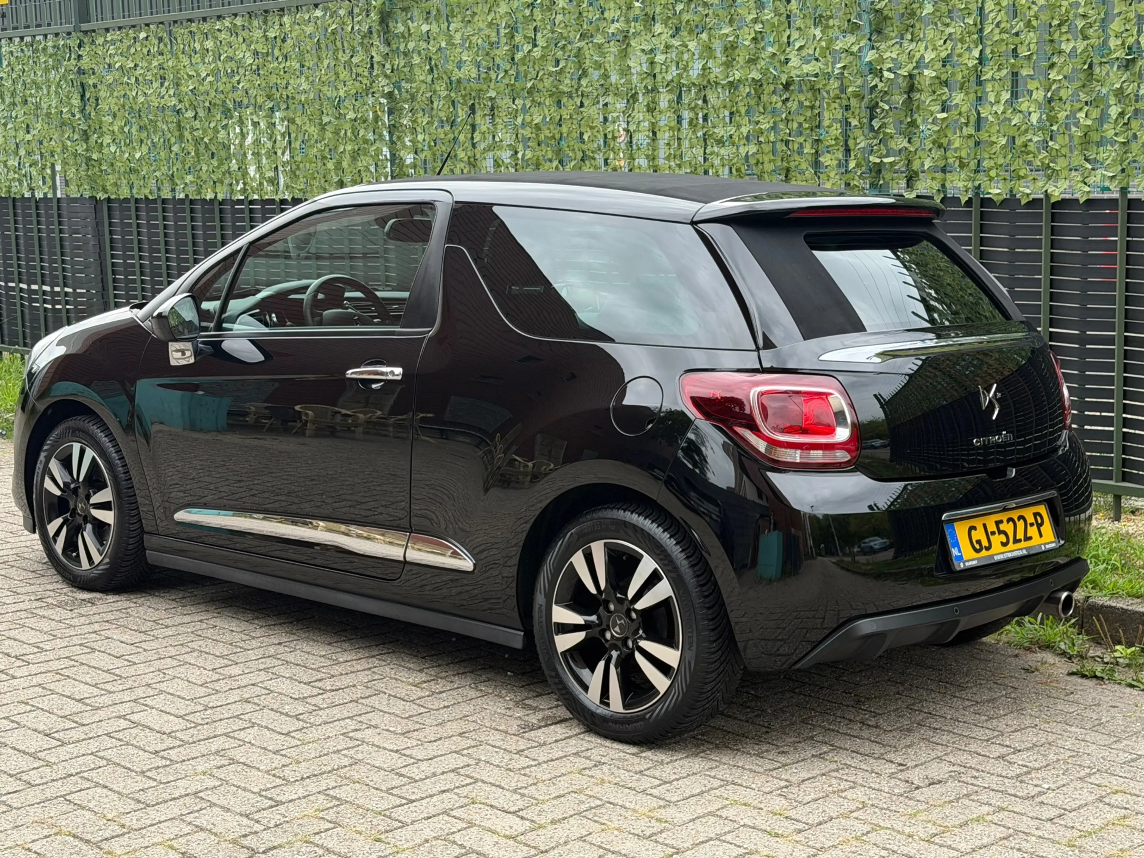 Citroen DS3 Cabrio 1.2 PureTech So Chic 2015 CABRIO|LED|NAP — photo 3
