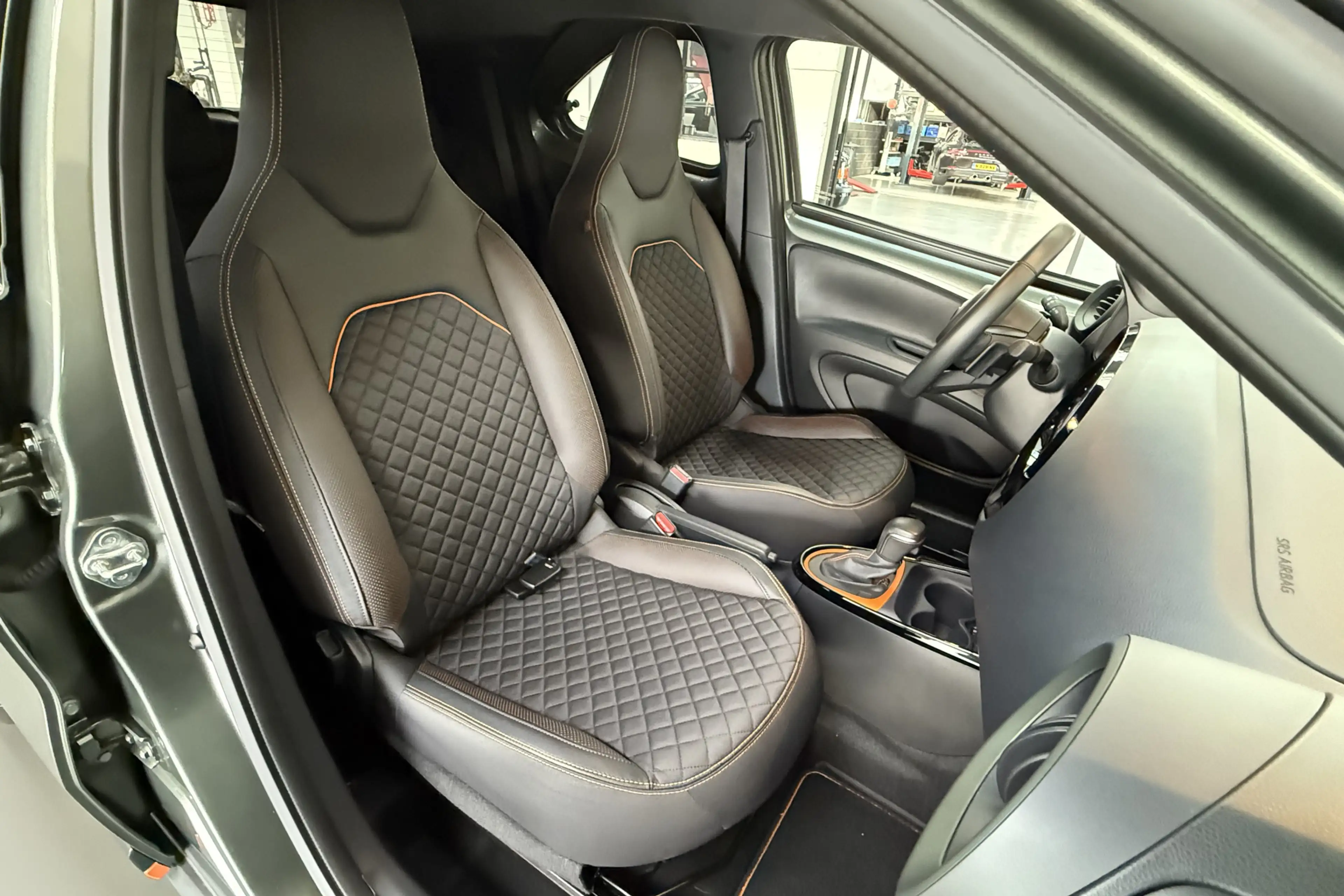 Toyota Aygo X 1.0 VVT-i S-CVT Limited Automaat - Stoelverwarming — photo 28