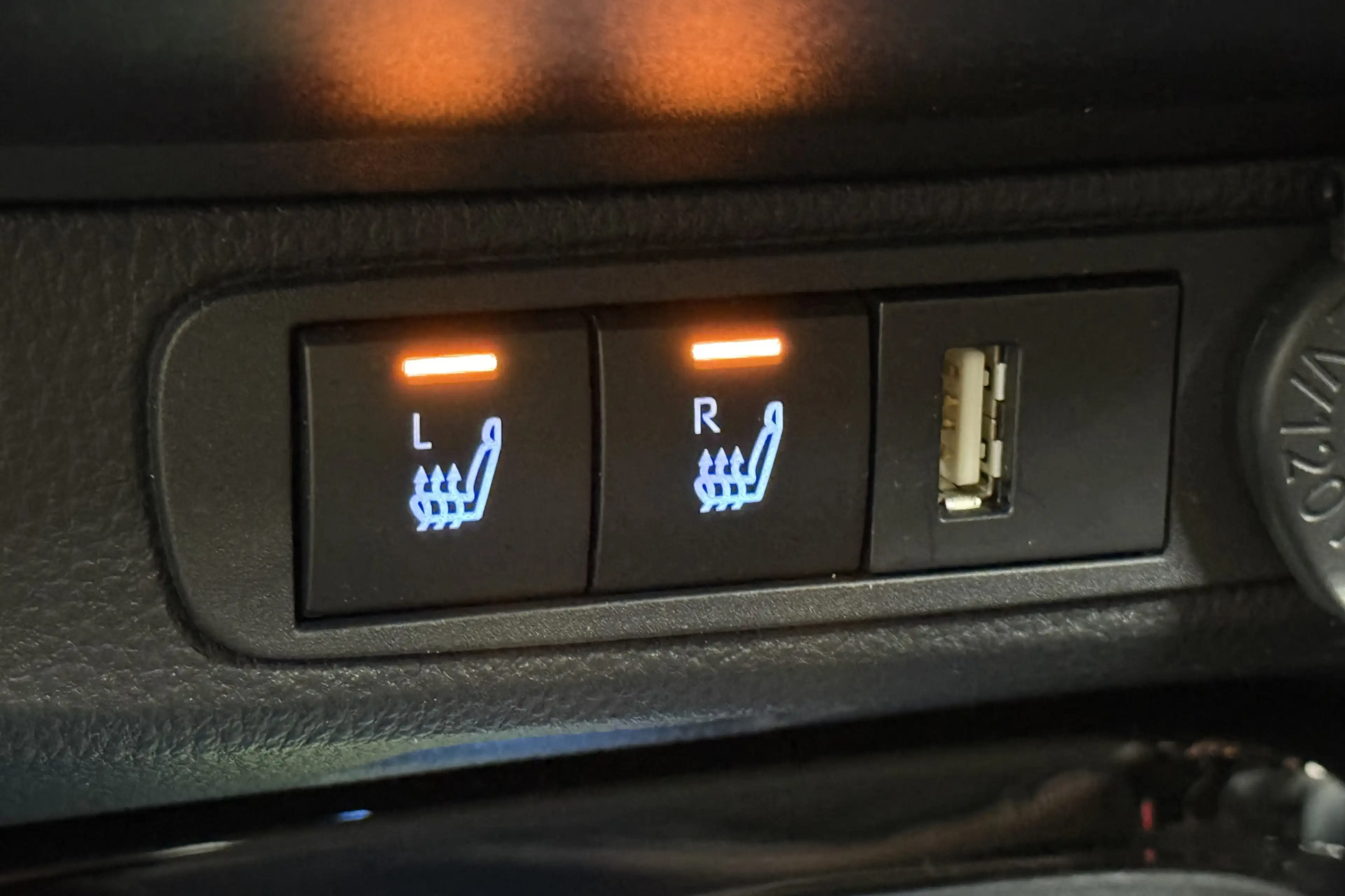 Toyota Aygo X 1.0 VVT-i S-CVT Limited Automaat - Stoelverwarming — photo 13