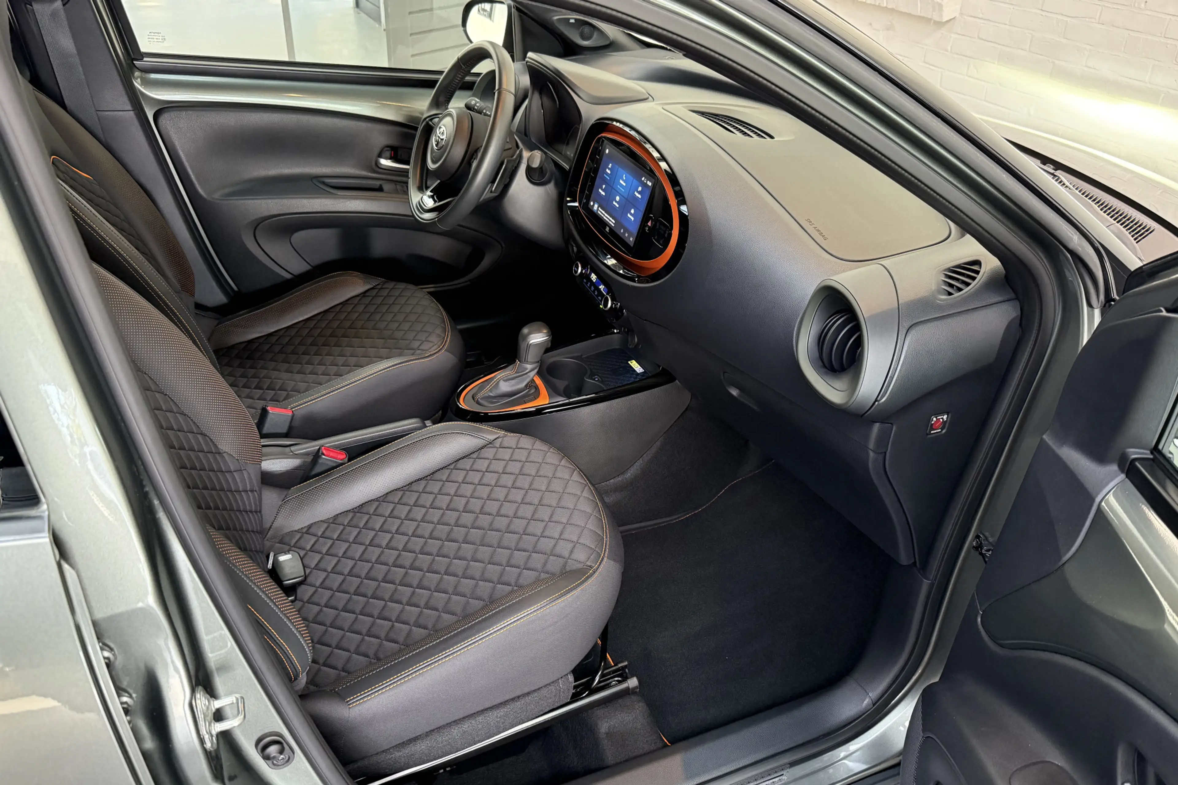 Toyota Aygo X 1.0 VVT-i S-CVT Limited Automaat - Stoelverwarming — photo 27