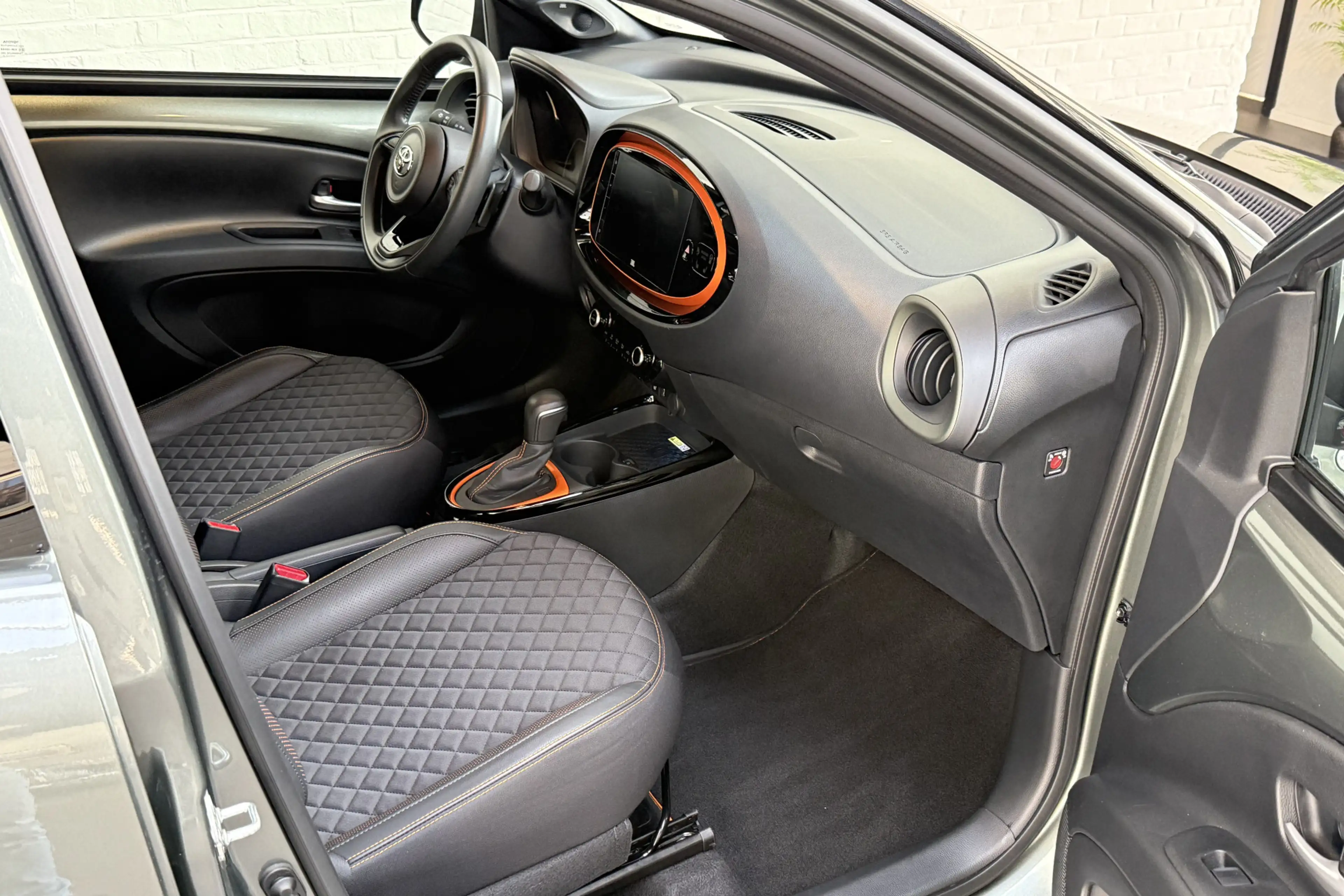 Toyota Aygo X 1.0 VVT-i S-CVT Limited Automaat - Stoelverwarming — photo 47
