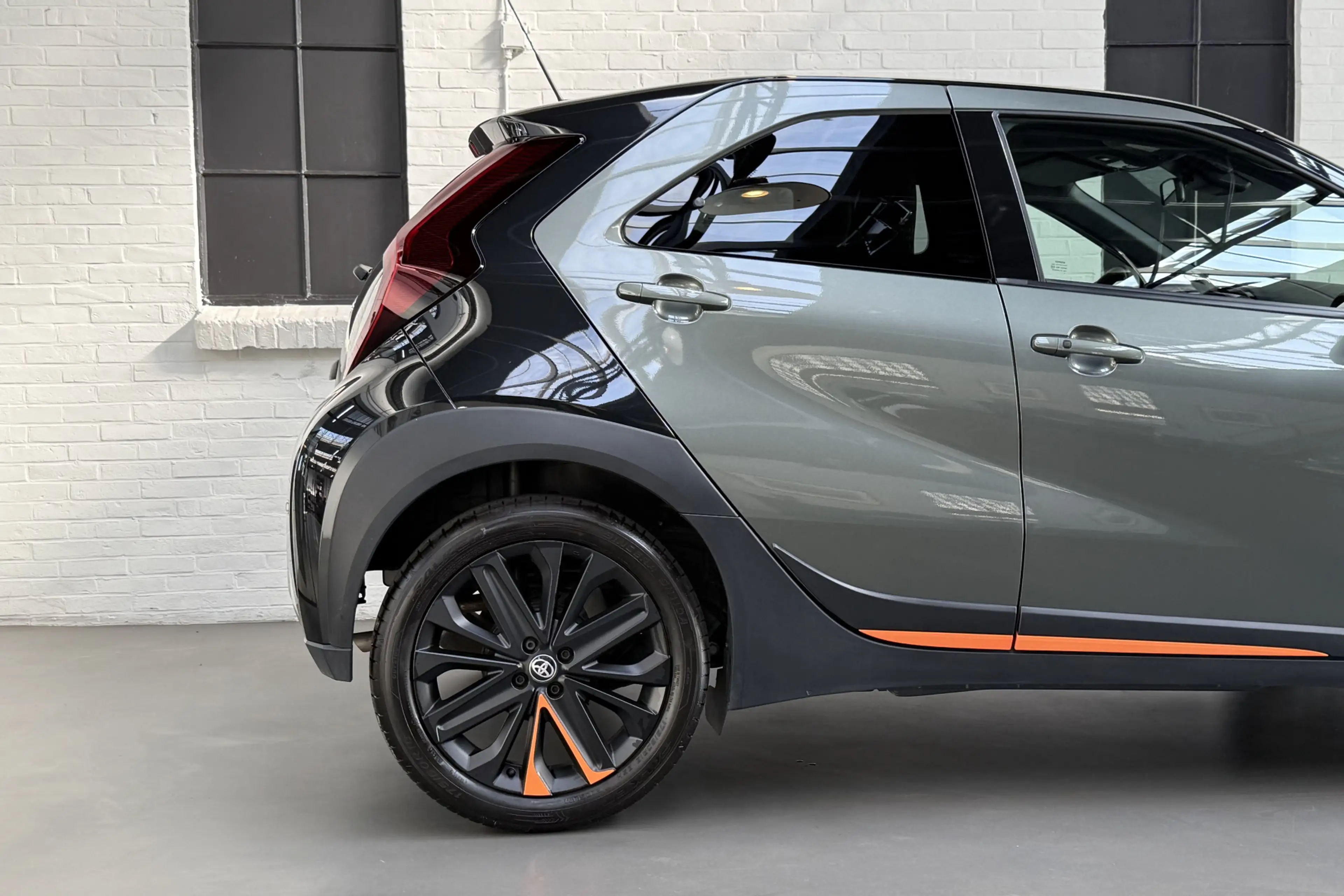 Toyota Aygo X 1.0 VVT-i S-CVT Limited Automaat - Stoelverwarming — photo 36