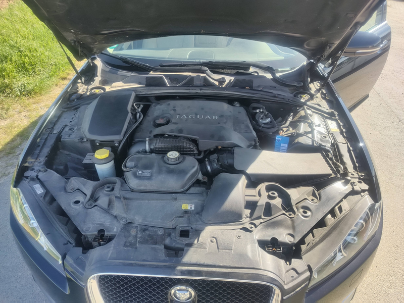 Jaguar XF 3.0 V6 Diesel S — photo 12
