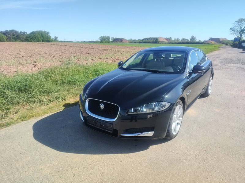 Jaguar XF 3.0 V6 Diesel S — photo 2