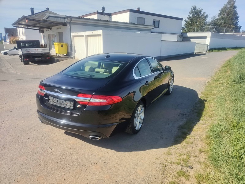Jaguar XF 3.0 V6 Diesel S — photo 4