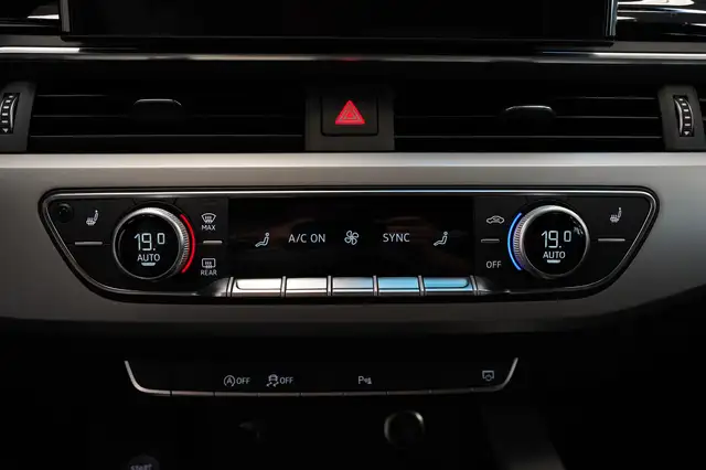 Audi A4 view 15