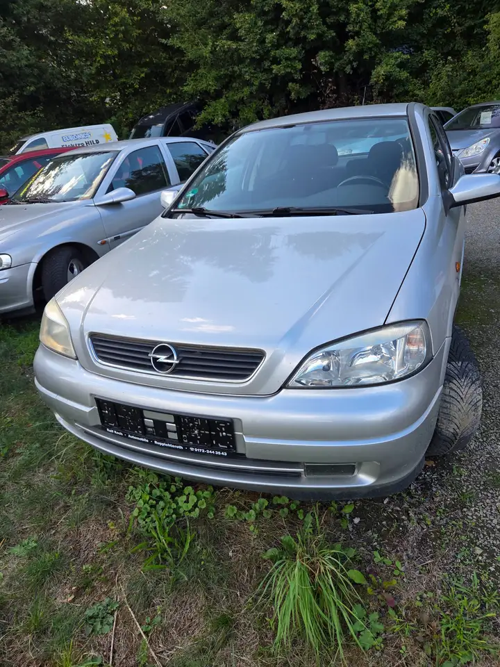 Opel Astra 1.6 Elegance, foto 1