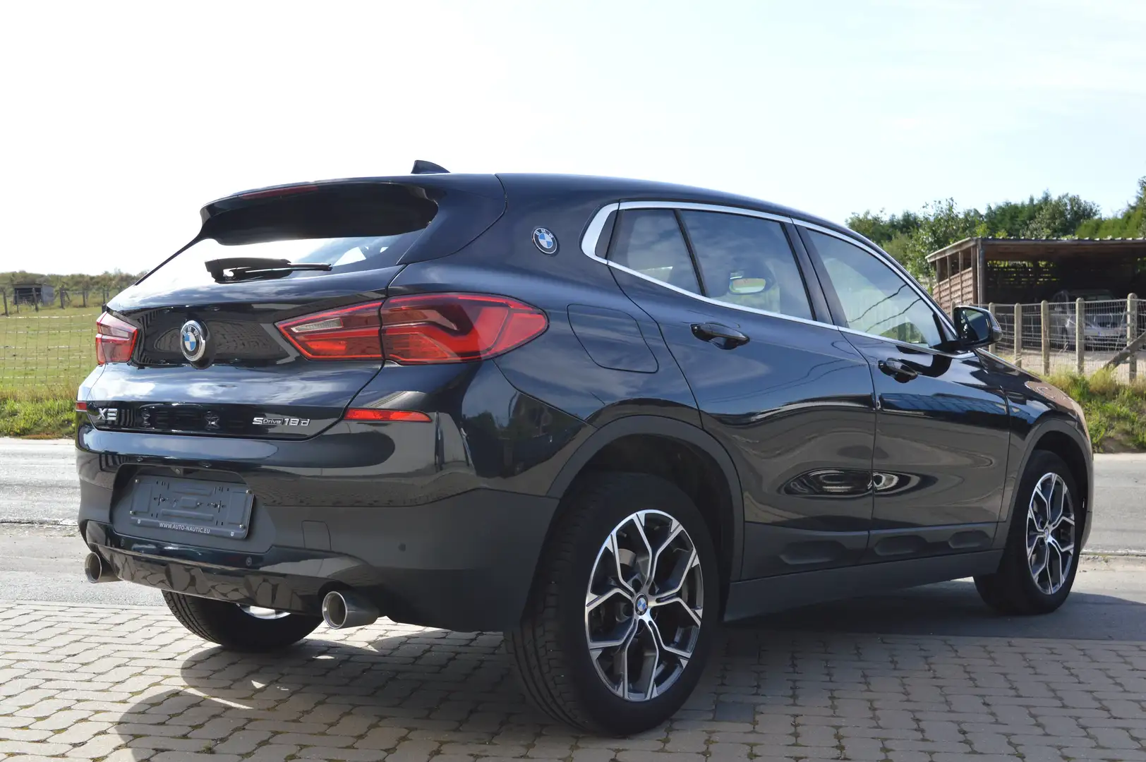 BMW X2 sDrive18d Top condition Noir - 2
