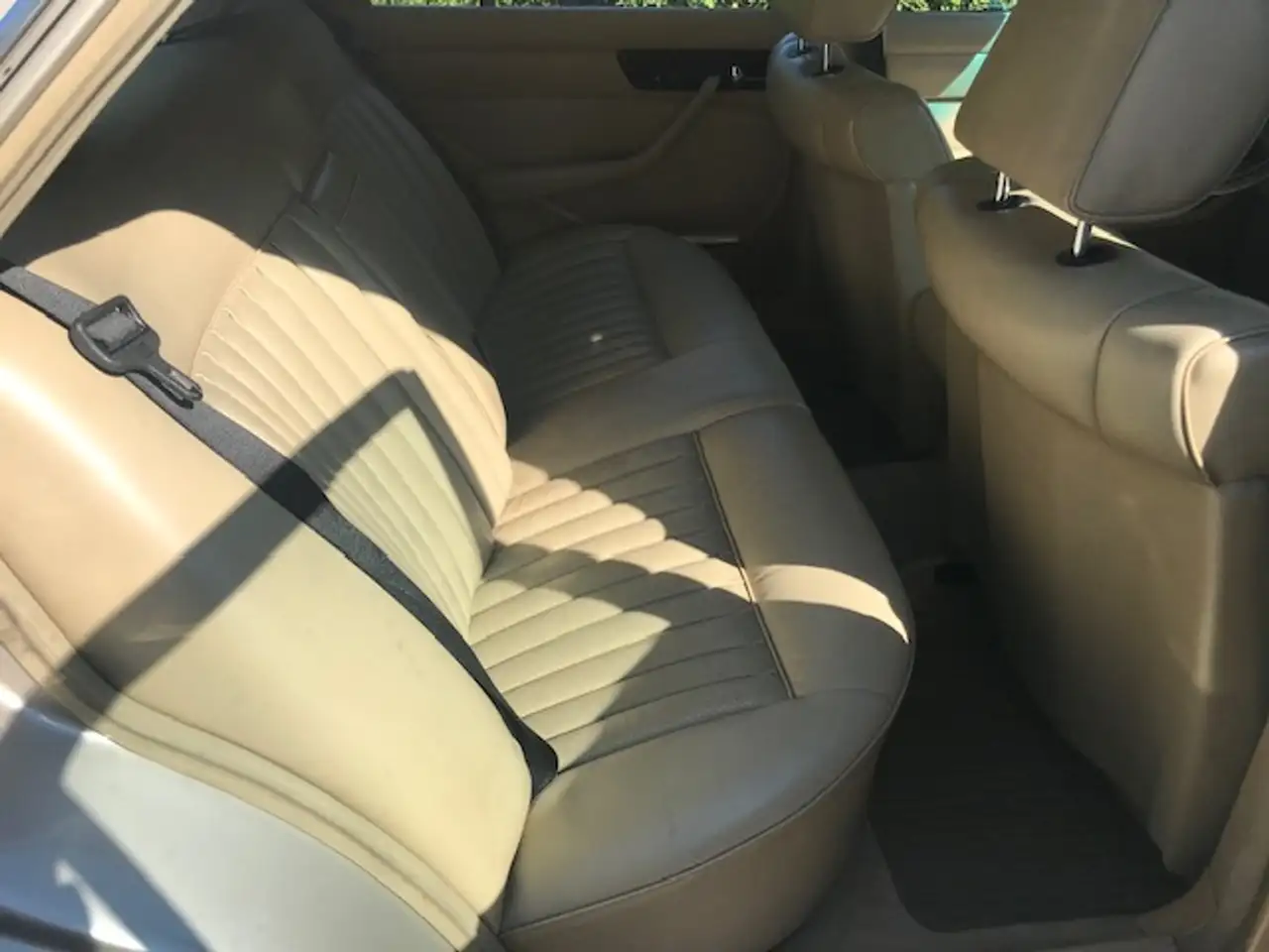 Mercedes-Benz S 260, foto 7