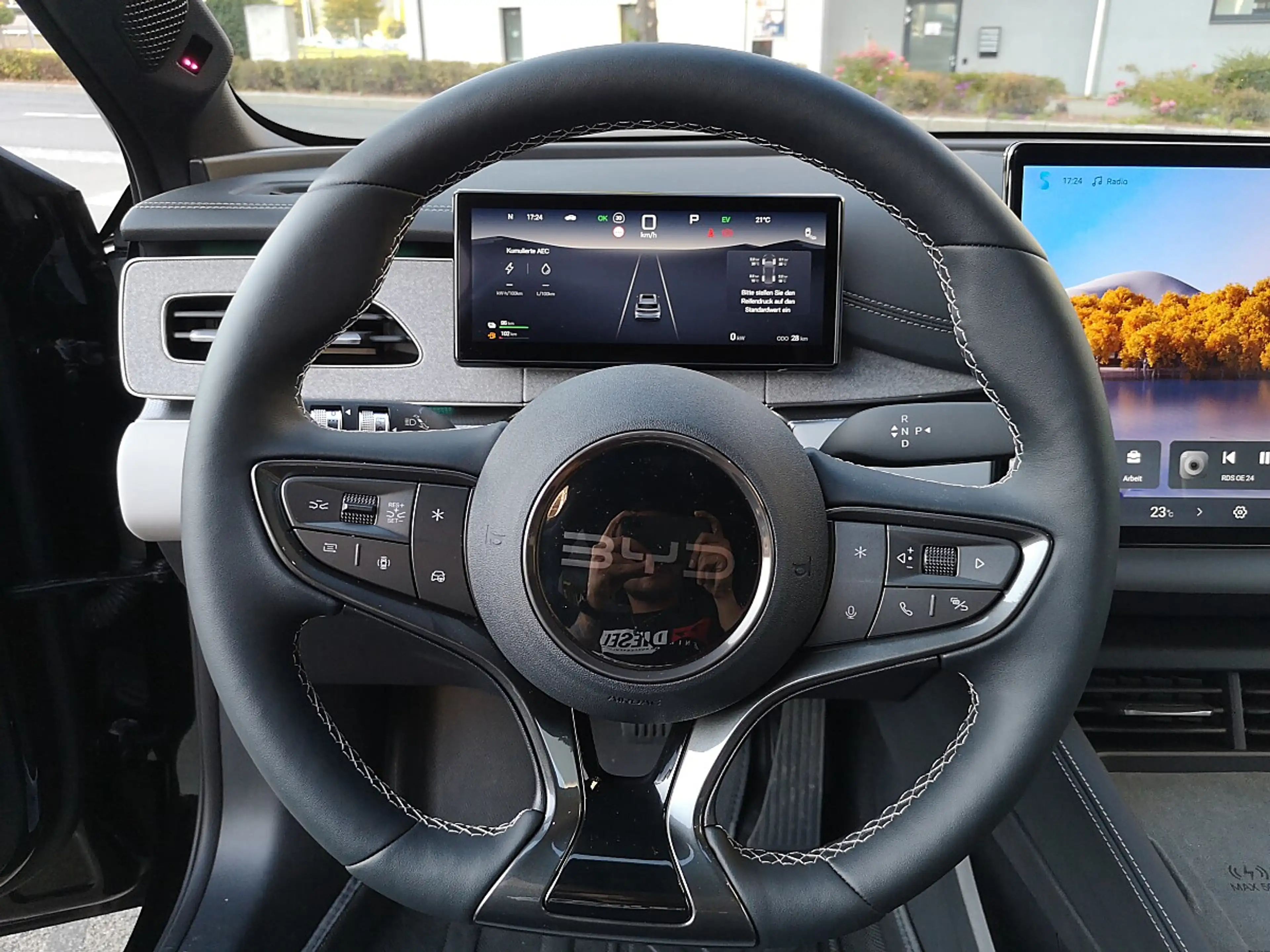 BYD Seal 6 Touring PHEV Comfort — photo 11