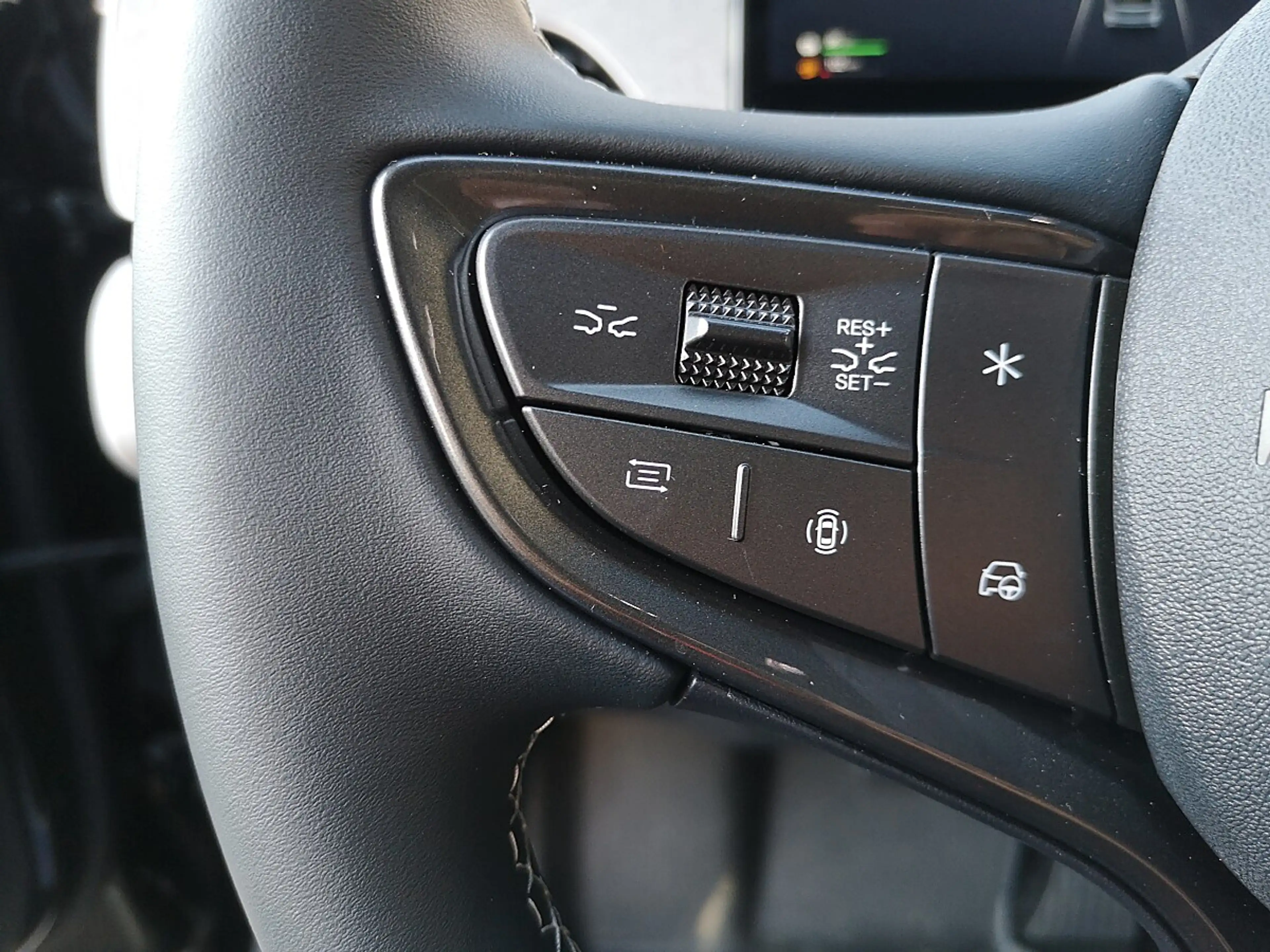 BYD Seal 6 Touring PHEV Comfort — photo 12