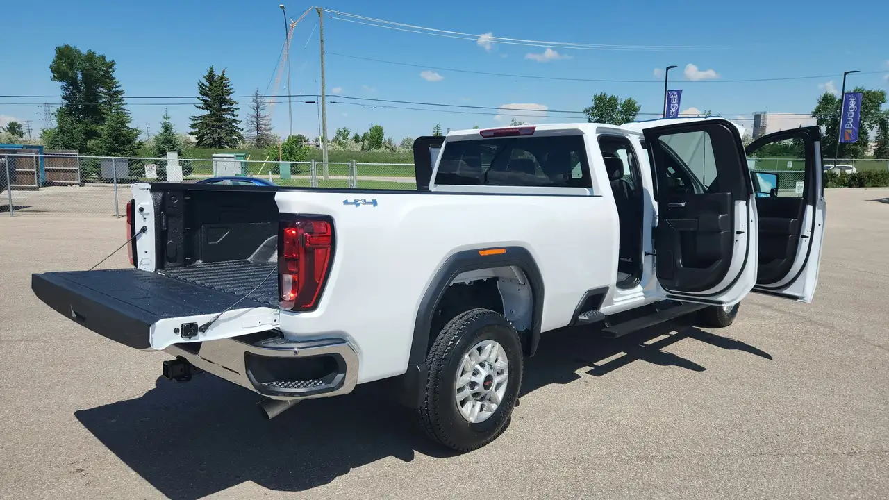 GMC Sierra 2500HD снимка GMC Sierra 2500HD