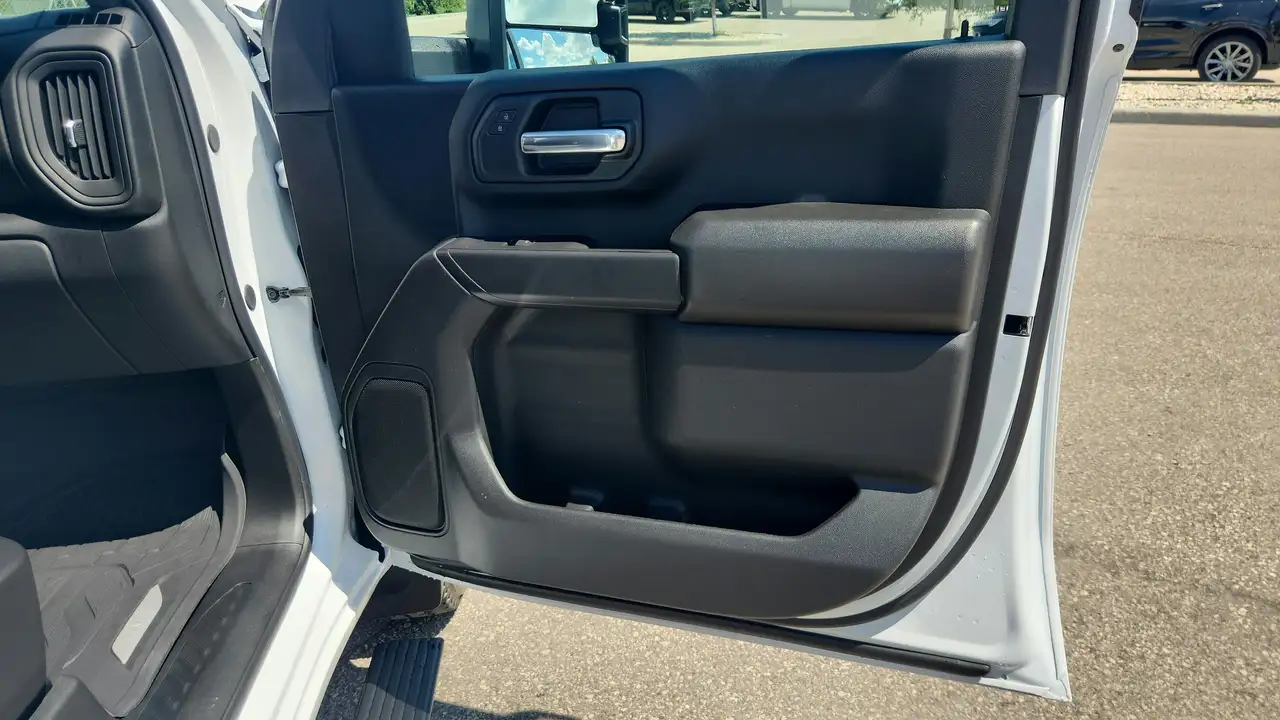 GMC Sierra 2500HD снимка GMC Sierra 2500HD