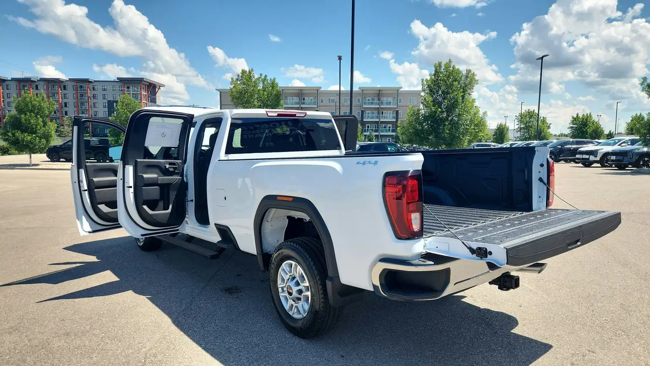 GMC Sierra 2500HD снимка GMC Sierra 2500HD