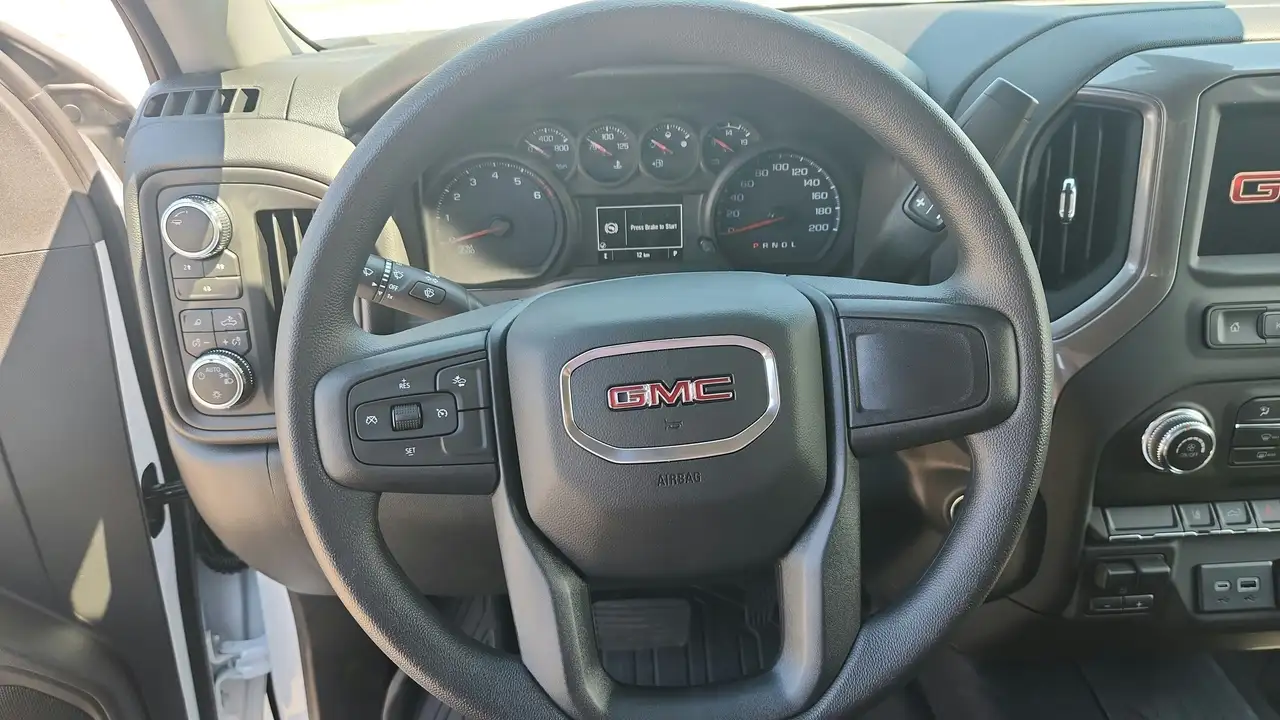 GMC Sierra 2500HD снимка GMC Sierra 2500HD