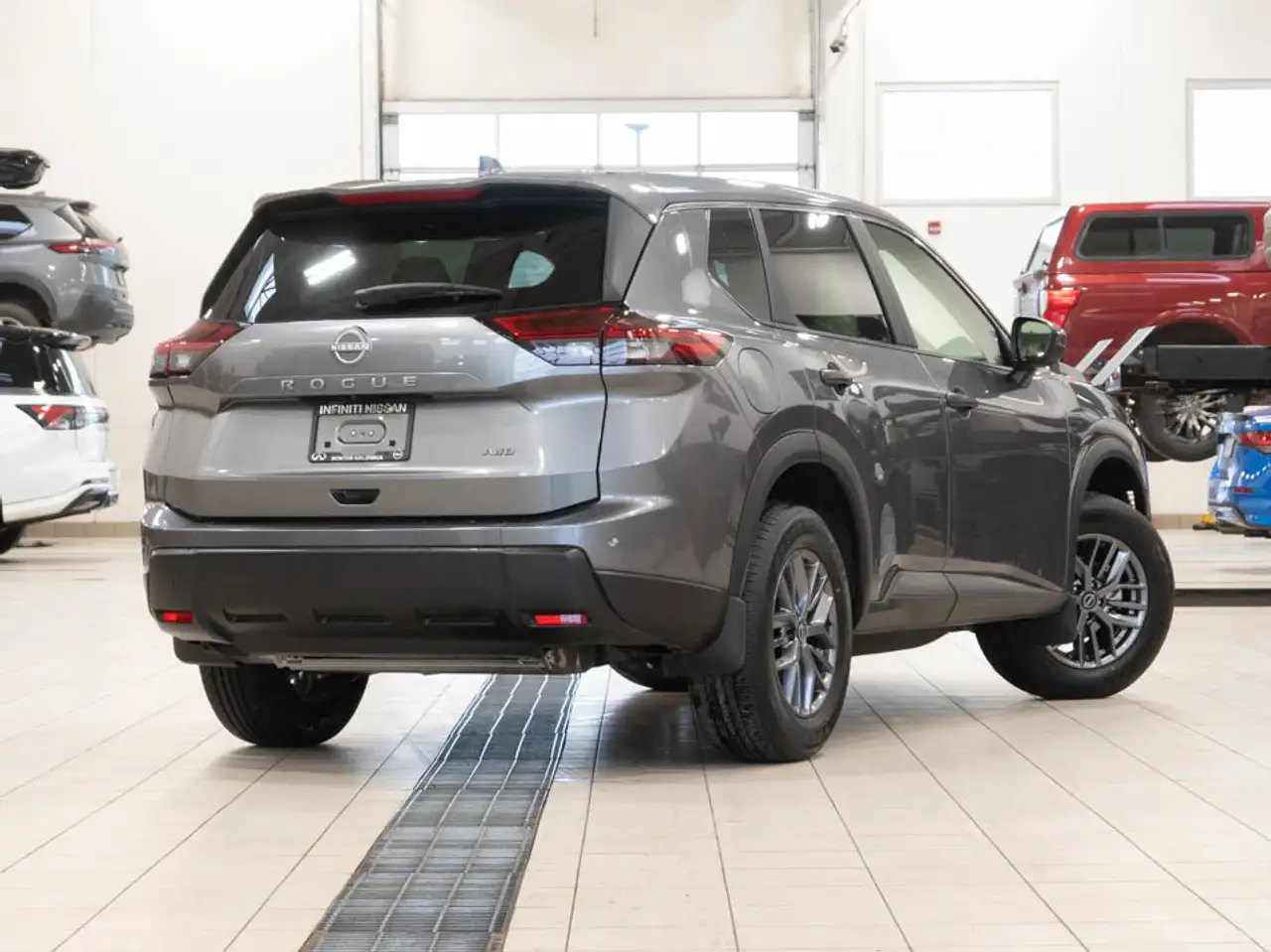 Nissan Rogue снимка Nissan Rogue