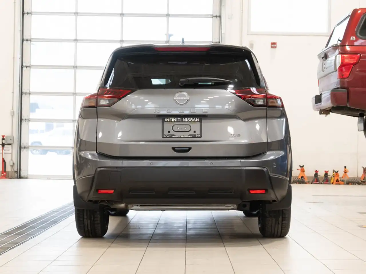 Nissan Rogue снимка Nissan Rogue