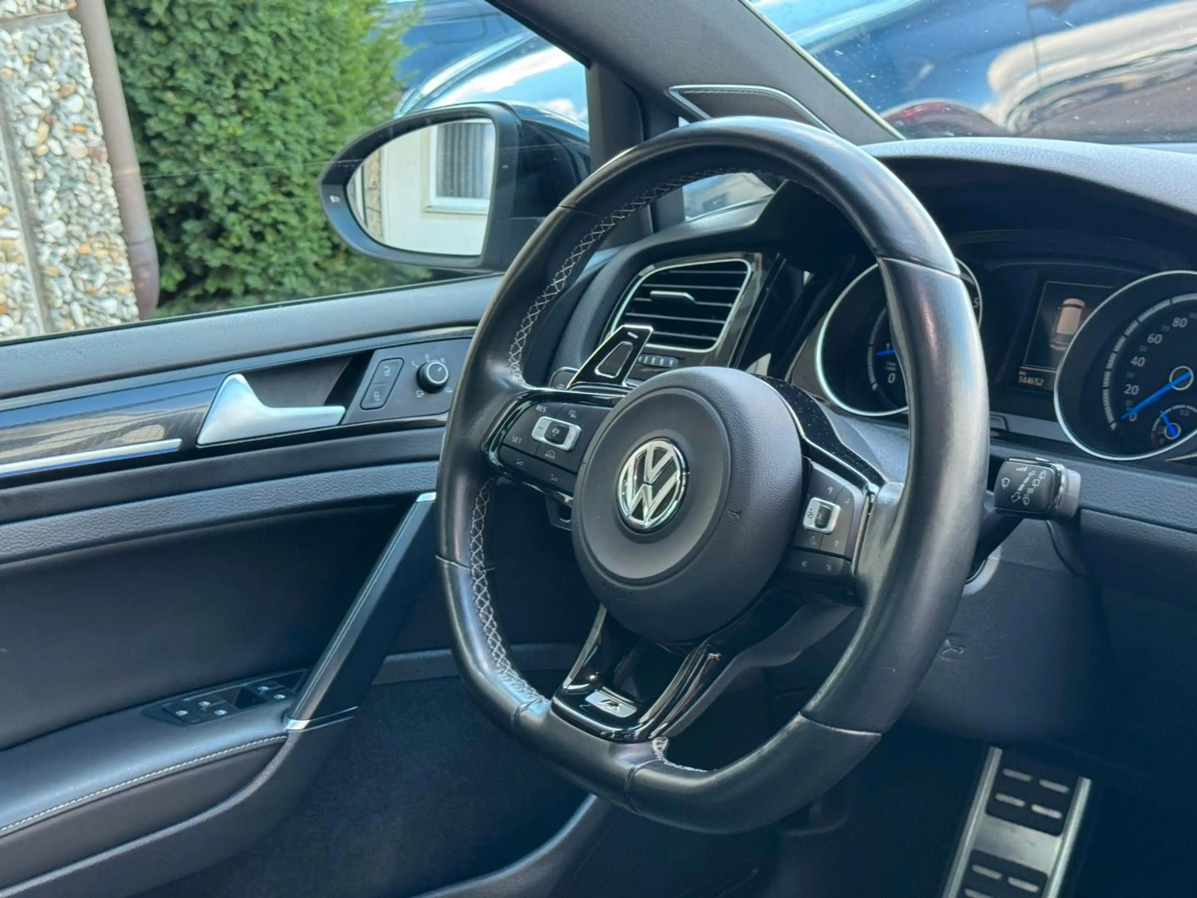 Volkswagen Golf VII R 4M ACC R-KAMERA PANO DYNAUDIO CARPLAY — photo 11