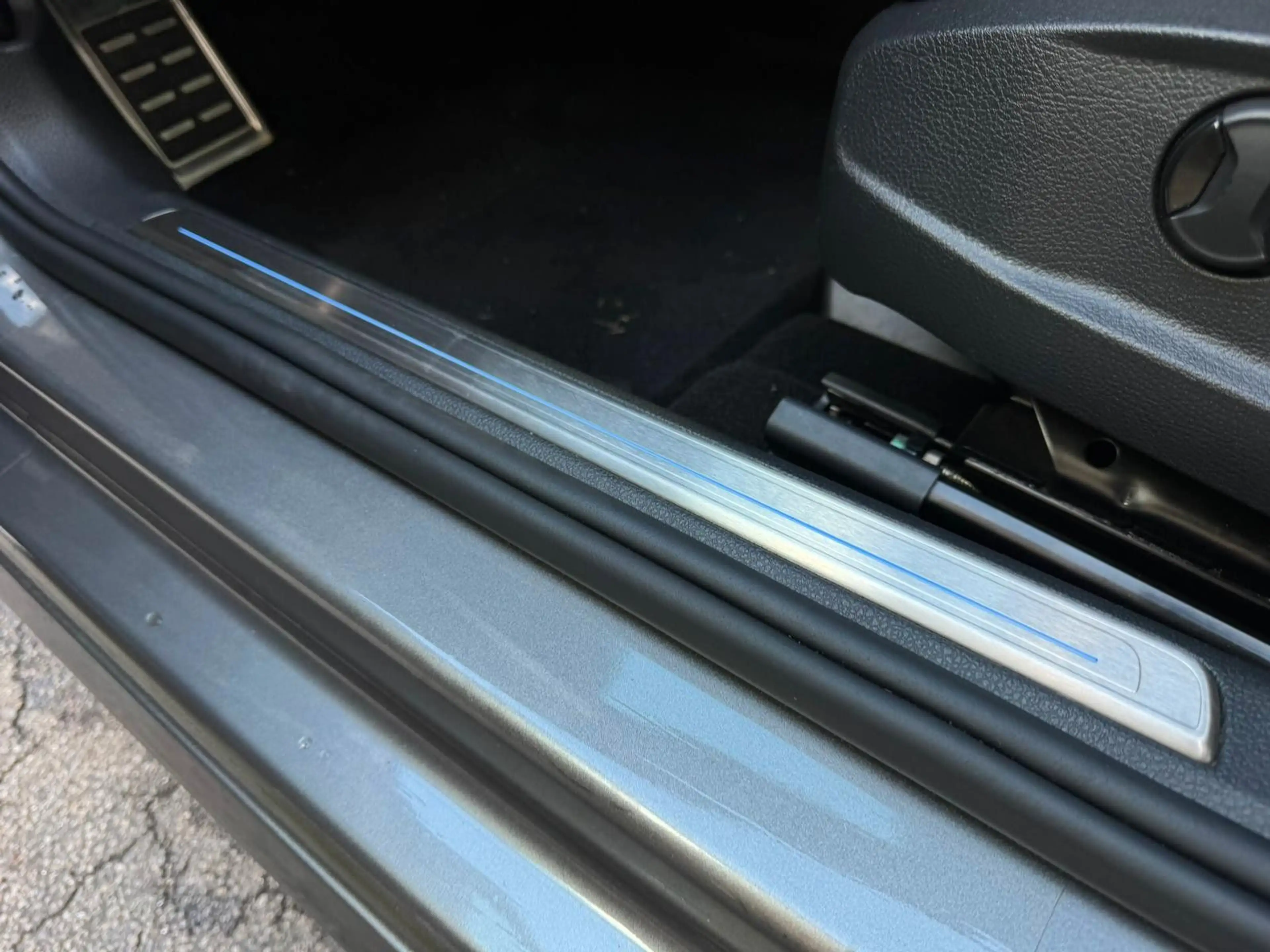 Volkswagen Golf VII R 4M ACC R-KAMERA PANO DYNAUDIO CARPLAY — photo 8