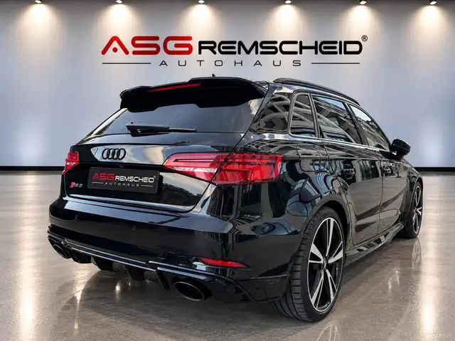 Audi RS3 q. Sportback *19 *RS-Sitze *Pano *Carbon