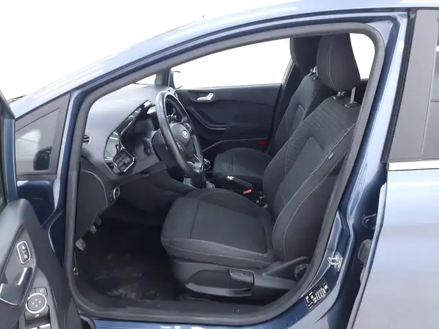 Ford Fiesta view 10