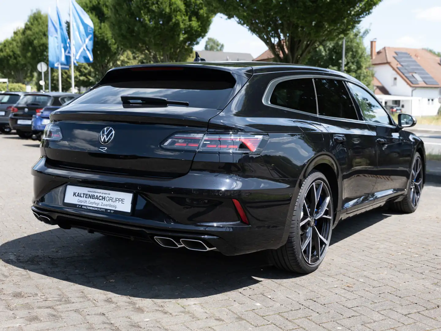 Volkswagen Arteon Shooting Brake 2.0 TSI R 4MOTION PANO Schwarz - 2