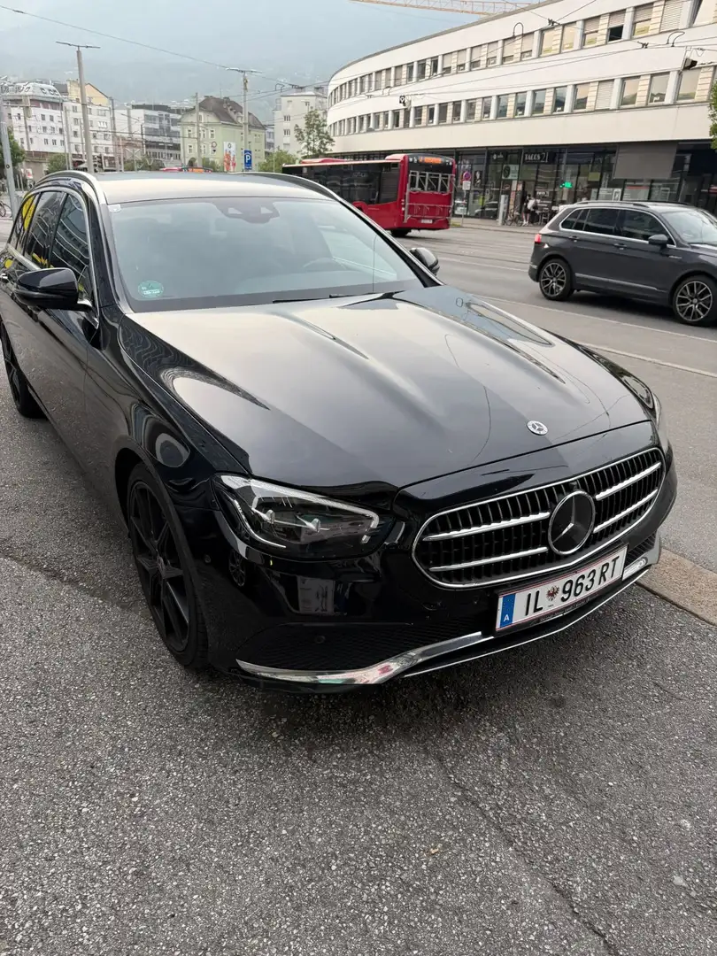 Mercedes-Benz E 220 d T Austria Edition Avantgarde 4MATIC Aut. Schwarz - 1