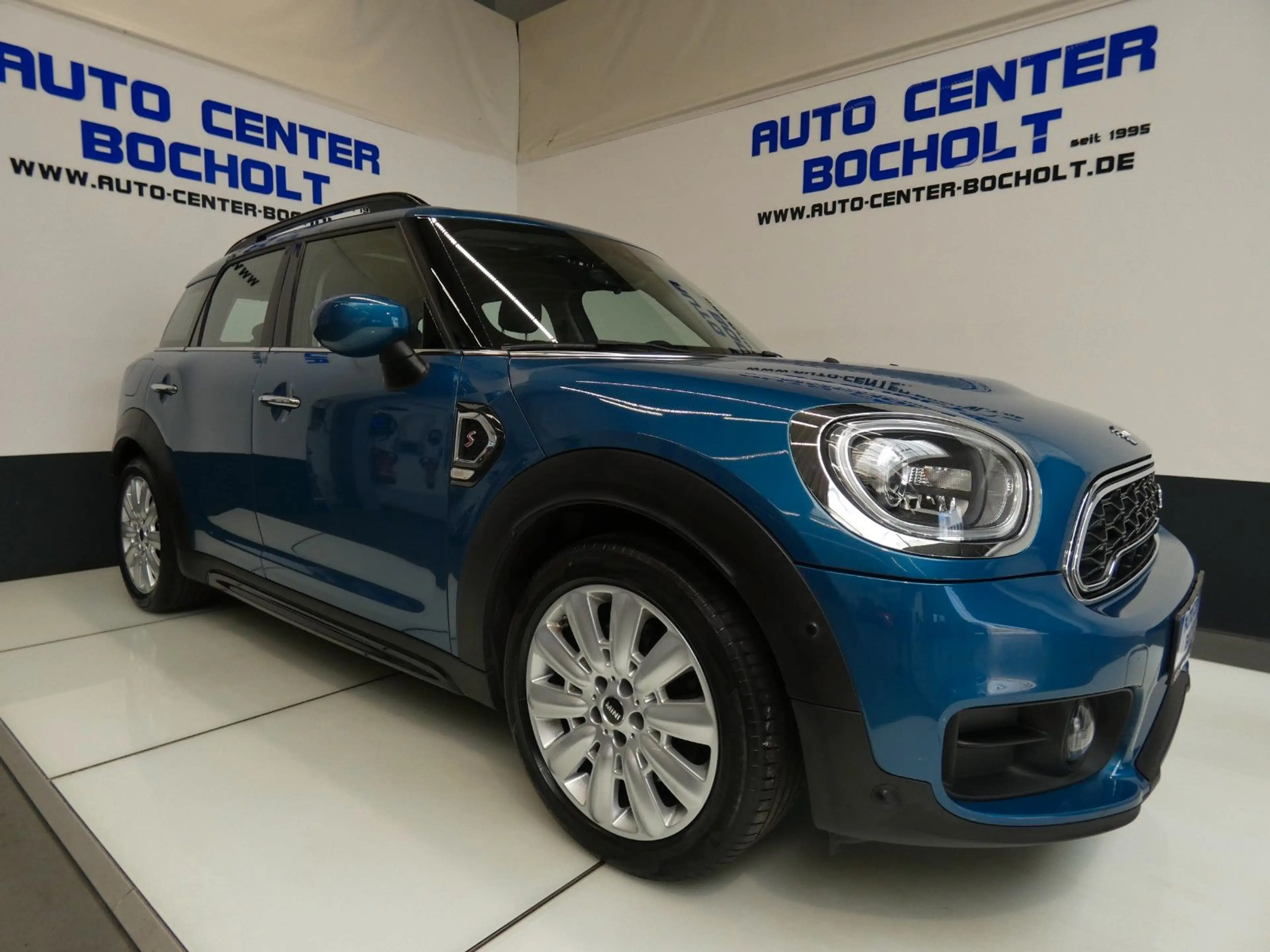 MINI Cooper SD Countryman *HUD*Panor*NaviProf*RFKamera — photo 3