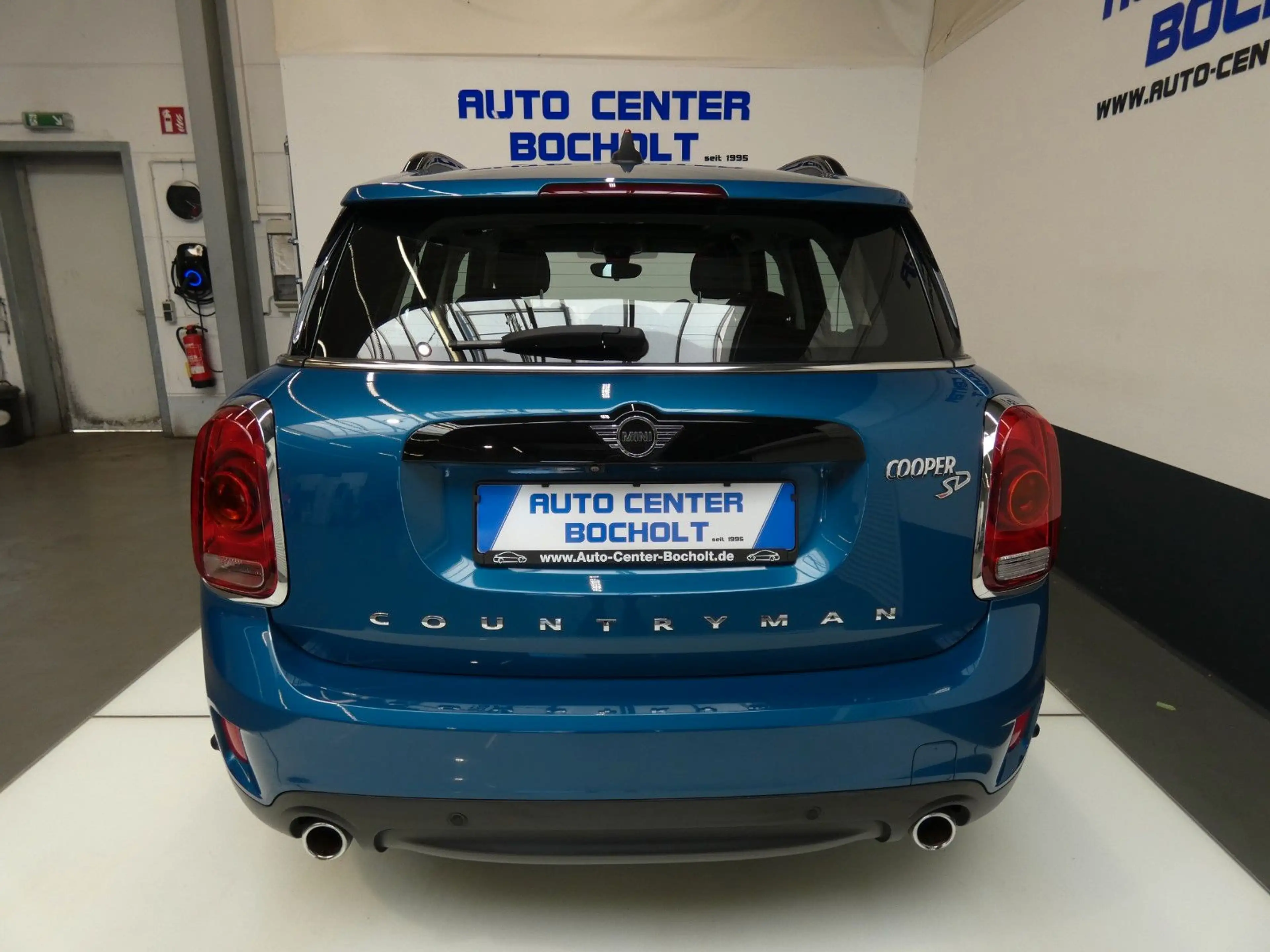 MINI Cooper SD Countryman *HUD*Panor*NaviProf*RFKamera — photo 2