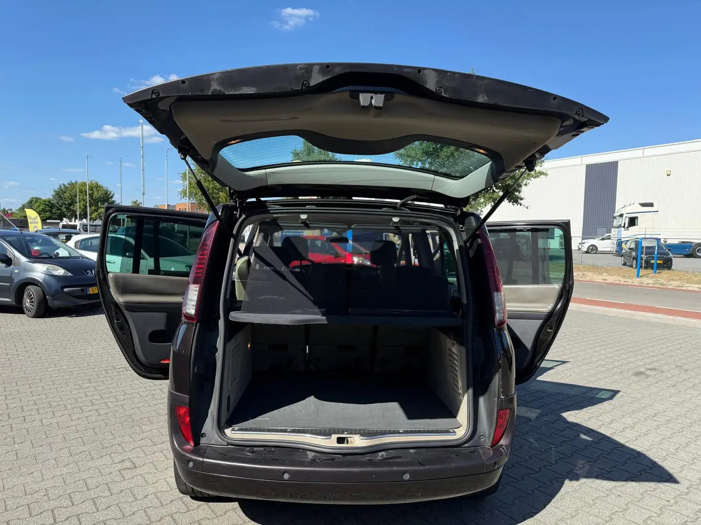 Renault Espace 2.0T Initiale Zeer nette uitvoering. portieren ve Bruin - 2