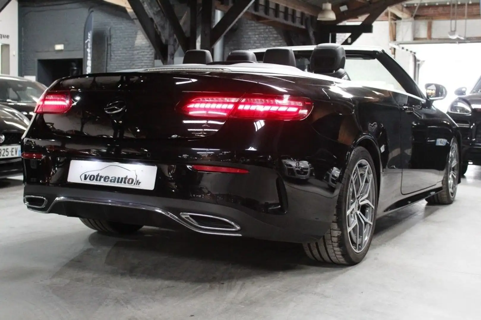 Mercedes-Benz E 220 V (2) CABRIOLET 220 D AMG LINE 9G-TRONIC - 2
