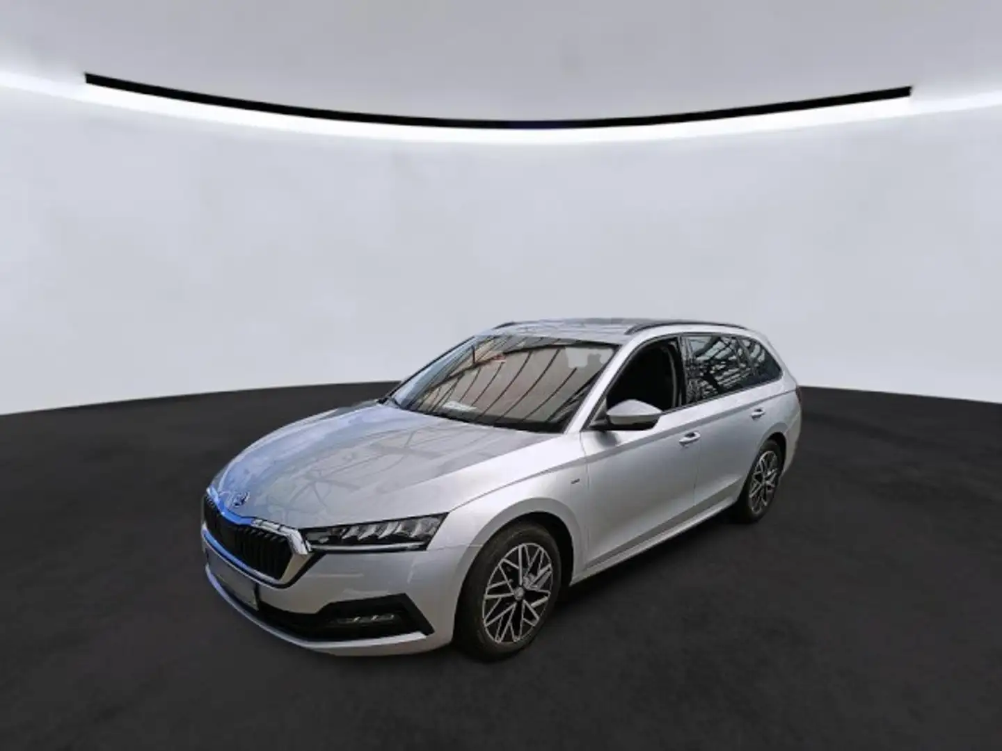 Skoda Octavia Combi Ambition Clever 2.0l TDI 110kW DSG Navi LED Silber - 1